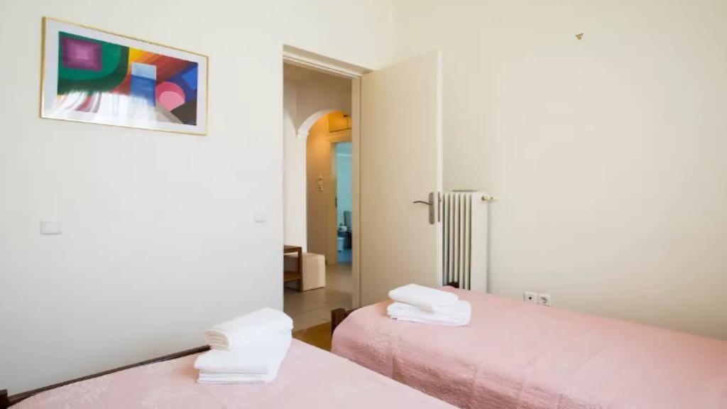 Large 3 Bedroom Apt With Terrace Atina Dış mekan fotoğraf