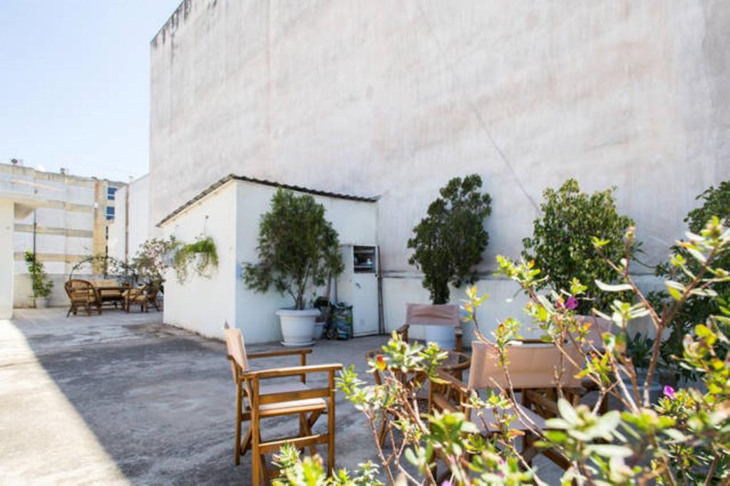 Large 3 Bedroom Apt With Terrace Atina Dış mekan fotoğraf